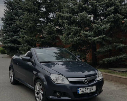 Синий Опель Тигра, объемом двигателя 1.3 л и пробегом 236 тыс. км за 4100 $, фото 1 на Automoto.ua