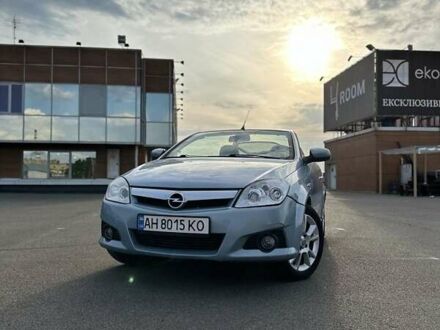 Синій Опель Тігра, об'ємом двигуна 1.4 л та пробігом 195 тис. км за 3199 $, фото 1 на Automoto.ua