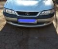Сірий Опель Вектра Б, об'ємом двигуна 1.8 л та пробігом 300 тис. км за 4000 $, фото 1 на Automoto.ua