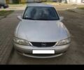 Серый Опель Вектра Б, объемом двигателя 1.6 л и пробегом 144 тыс. км за 1500 $, фото 1 на Automoto.ua