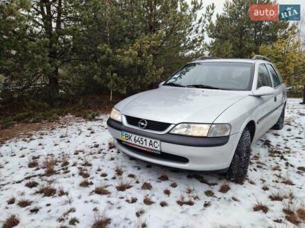 Опель Вектра Б 1998 в Любешов на Automoto.ua Серый Опель Вектра Б, объемом двигателя 1.6 л и пробегом 275 тыс. км за 3200 $, фото 1 на Automoto.ua