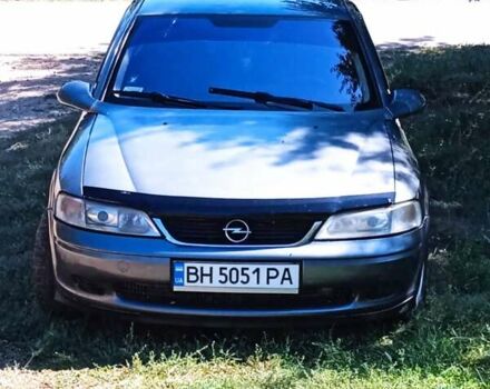 Серый Опель Вектра Б, объемом двигателя 2.2 л и пробегом 283 тыс. км за 4000 $, фото 1 на Automoto.ua