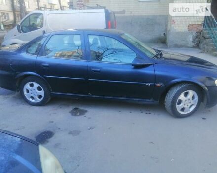 Синий Опель Вектра Б, объемом двигателя 1.6 л и пробегом 208 тыс. км за 3000 $, фото 8 на Automoto.ua