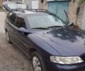 Синий Опель Вектра Б, объемом двигателя 1.6 л и пробегом 425 тыс. км за 2800 $, фото 1 на Automoto.ua