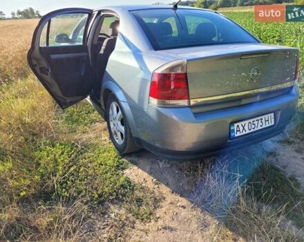 Серый Опель Вектра С, объемом двигателя 2.2 л и пробегом 277 тыс. км за 4300 $, фото 8 на Automoto.ua
