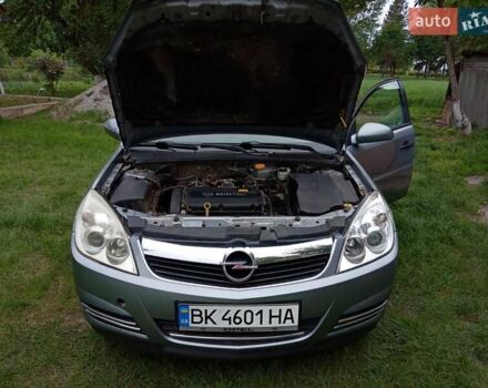 Серый Опель Вектра С, объемом двигателя 1.8 л и пробегом 229 тыс. км за 5500 $, фото 1 на Automoto.ua