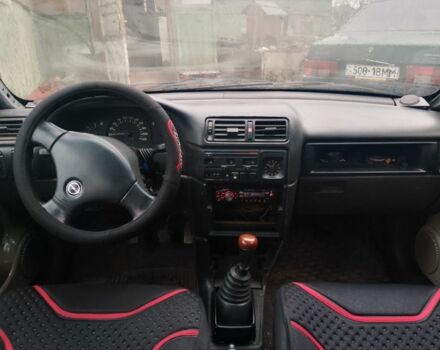 Белый Опель Вектра, объемом двигателя 1.6 л и пробегом 1 тыс. км за 1000 $, фото 5 на Automoto.ua