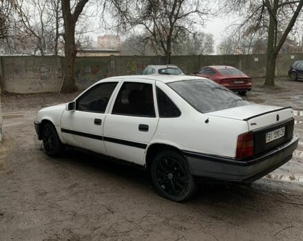 Белый Опель Вектра, объемом двигателя 1.6 л и пробегом 1000 тыс. км за 758 $, фото 1 на Automoto.ua