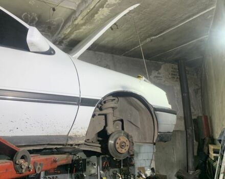 Белый Опель Вектра, объемом двигателя 1.6 л и пробегом 1000 тыс. км за 758 $, фото 6 на Automoto.ua