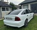 Белый Опель Вектра, объемом двигателя 2 л и пробегом 240 тыс. км за 1500 $, фото 2 на Automoto.ua