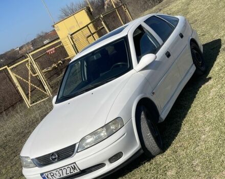 Белый Опель Вектра, объемом двигателя 1.8 л и пробегом 305 тыс. км за 1450 $, фото 11 на Automoto.ua