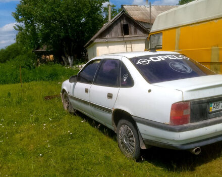 Белый Опель Вектра, объемом двигателя 1.6 л и пробегом 0 тыс. км за 850 $, фото 3 на Automoto.ua