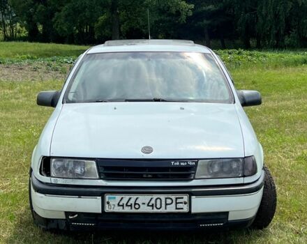 Белый Опель Вектра, объемом двигателя 2 л и пробегом 3 тыс. км за 1000 $, фото 2 на Automoto.ua