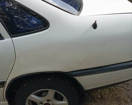 Белый Опель Вектра, объемом двигателя 2 л и пробегом 390 тыс. км за 1900 $, фото 19 на Automoto.ua