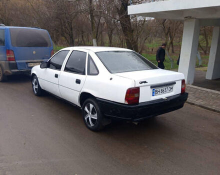 Білий Опель Вектра, об'ємом двигуна 1.6 л та пробігом 299 тис. км за 1250 $, фото 1 на Automoto.ua