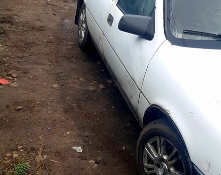 Білий Опель Вектра, об'ємом двигуна 1.6 л та пробігом 136 тис. км за 1100 $, фото 3 на Automoto.ua