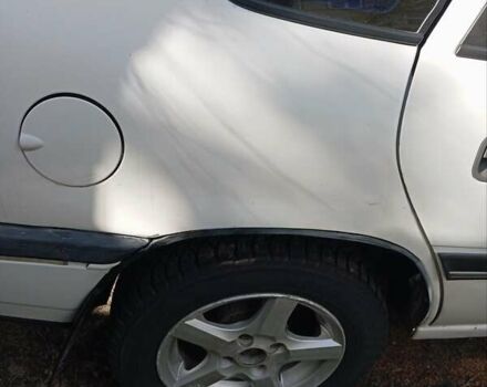 Белый Опель Вектра, объемом двигателя 2 л и пробегом 390 тыс. км за 1900 $, фото 15 на Automoto.ua