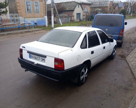 Білий Опель Вектра, об'ємом двигуна 1.6 л та пробігом 299 тис. км за 1250 $, фото 4 на Automoto.ua