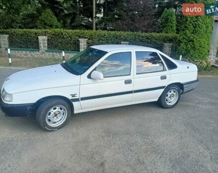 Опель Вектра 1989 в Умани на Automoto.ua Белый Опель Вектра, объемом двигателя 1.6 л и пробегом 300 тыс. км за 1700 $, фото 2 на Automoto.ua