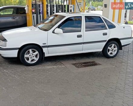 Белый Опель Вектра, объемом двигателя 2 л и пробегом 390 тыс. км за 1900 $, фото 25 на Automoto.ua