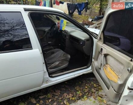 Белый Опель Вектра, объемом двигателя 2 л и пробегом 350 тыс. км за 720 $, фото 8 на Automoto.ua