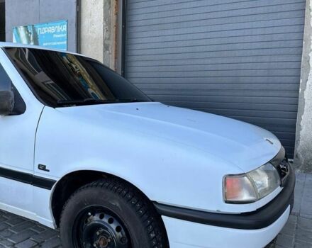 Белый Опель Вектра, объемом двигателя 1.8 л и пробегом 200 тыс. км за 1100 $, фото 9 на Automoto.ua