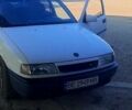 Белый Опель Вектра, объемом двигателя 1.8 л и пробегом 378 тыс. км за 2300 $, фото 2 на Automoto.ua