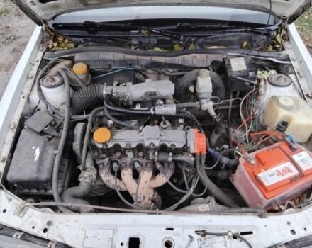 Білий Опель Вектра, об'ємом двигуна 2 л та пробігом 150 тис. км за 750 $, фото 7 на Automoto.ua