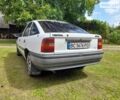 Белый Опель Вектра, объемом двигателя 1.6 л и пробегом 253 тыс. км за 1000 $, фото 1 на Automoto.ua