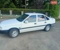 Білий Опель Вектра, об'ємом двигуна 1.6 л та пробігом 300 тис. км за 1700 $, фото 2 на Automoto.ua