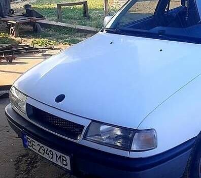 Белый Опель Вектра, объемом двигателя 1.8 л и пробегом 378 тыс. км за 2300 $, фото 1 на Automoto.ua