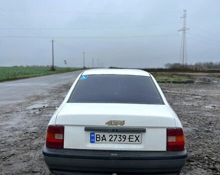 Белый Опель Вектра, объемом двигателя 2 л и пробегом 242 тыс. км за 2000 $, фото 3 на Automoto.ua