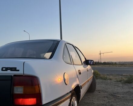 Белый Опель Вектра, объемом двигателя 1.8 л и пробегом 485 тыс. км за 1500 $, фото 9 на Automoto.ua