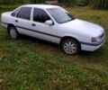 Белый Опель Вектра, объемом двигателя 1.6 л и пробегом 238 тыс. км за 1100 $, фото 1 на Automoto.ua