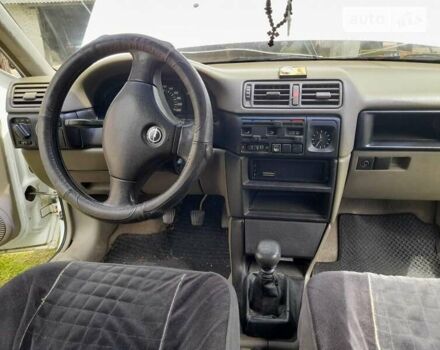 Опель Вектра 1989 в Стрые на Automoto.ua Белый Опель Вектра, объемом двигателя 1.6 л и пробегом 253 тыс. км за 1150 $, фото 6 на Automoto.ua