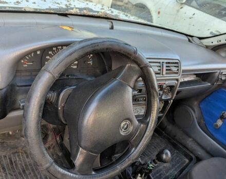 Білий Опель Вектра, об'ємом двигуна 2 л та пробігом 349 тис. км за 780 $, фото 4 на Automoto.ua