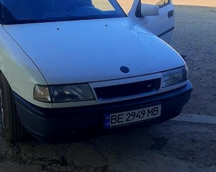 Белый Опель Вектра, объемом двигателя 1.8 л и пробегом 378 тыс. км за 2300 $, фото 3 на Automoto.ua