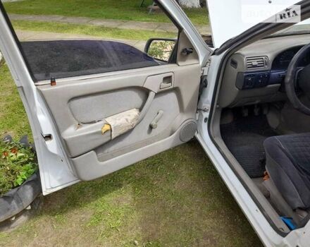 Опель Вектра 1989 в Стрые на Automoto.ua Белый Опель Вектра, объемом двигателя 1.6 л и пробегом 253 тыс. км за 1150 $, фото 10 на Automoto.ua