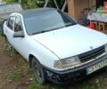 Білий Опель Вектра, об'ємом двигуна 1.6 л та пробігом 438 тис. км за 250 $, фото 1 на Automoto.ua