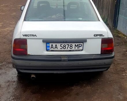 Білий Опель Вектра, об'ємом двигуна 1.6 л та пробігом 136 тис. км за 1100 $, фото 2 на Automoto.ua
