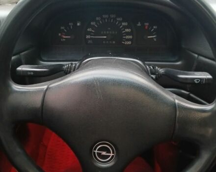 Белый Опель Вектра, объемом двигателя 1.6 л и пробегом 255 тыс. км за 700 $, фото 8 на Automoto.ua