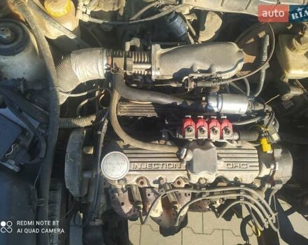 Белый Опель Вектра, объемом двигателя 2.02 л и пробегом 500 тыс. км за 1500 $, фото 4 на Automoto.ua