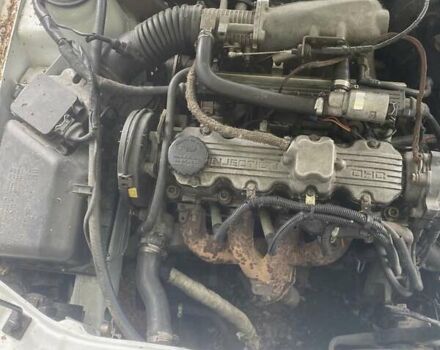 Опель Вектра 1990 в Ровно на Automoto.ua Белый Опель Вектра, объемом двигателя 2 л и пробегом 275 тыс. км за 1450 $, фото 5 на Automoto.ua