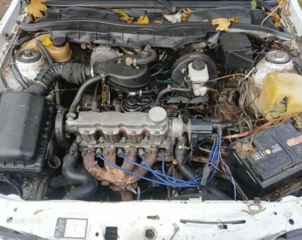 Белый Опель Вектра, объемом двигателя 1.6 л и пробегом 255 тыс. км за 700 $, фото 3 на Automoto.ua