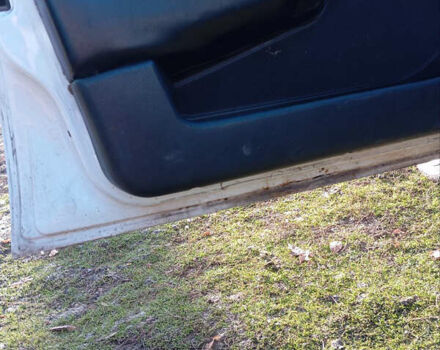 Белый Опель Вектра, объемом двигателя 1.6 л и пробегом 290 тыс. км за 1100 $, фото 4 на Automoto.ua