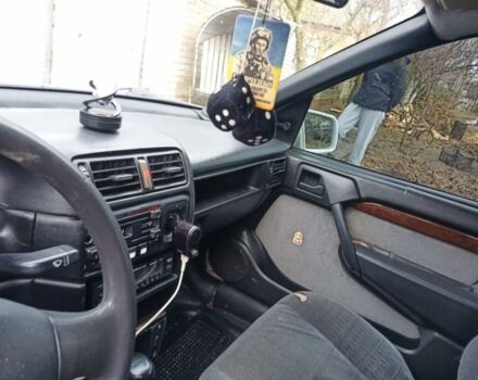 Белый Опель Вектра, объемом двигателя 2 л и пробегом 279 тыс. км за 1600 $, фото 6 на Automoto.ua