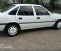 Белый Опель Вектра, объемом двигателя 2 л и пробегом 300 тыс. км за 572 $, фото 1 на Automoto.ua