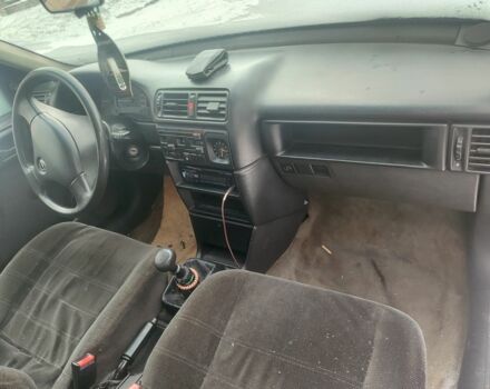 Белый Опель Вектра, объемом двигателя 2 л и пробегом 310 тыс. км за 929 $, фото 4 на Automoto.ua