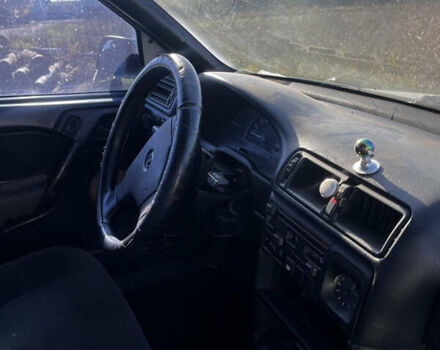 Белый Опель Вектра, объемом двигателя 2 л и пробегом 280 тыс. км за 1100 $, фото 2 на Automoto.ua