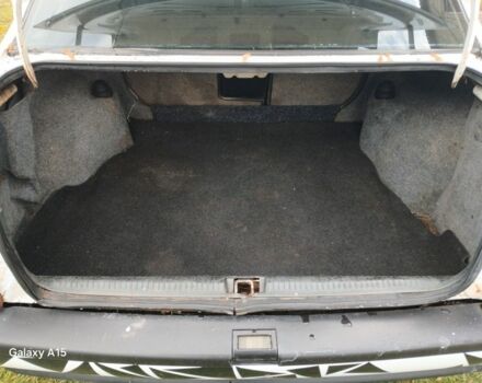 Белый Опель Вектра, объемом двигателя 1.6 л и пробегом 255 тыс. км за 700 $, фото 10 на Automoto.ua